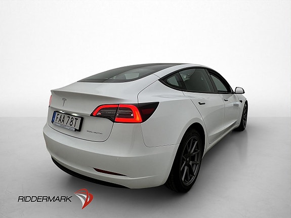 Tesla Model 3 5 of 5