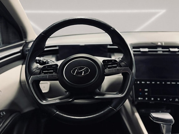 Hyundai Tucson 16 of 28