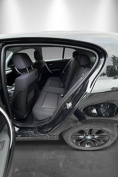 BMW 118d 6 of 7