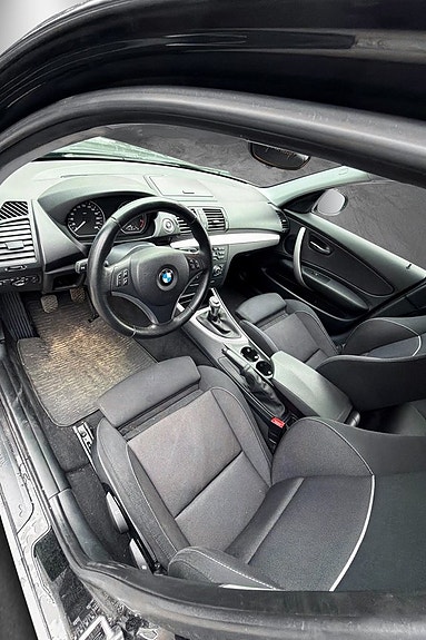 BMW 118d 5 of 5