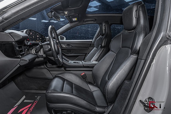 Porsche Taycan 4S 16 of 23