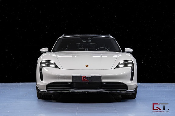 Porsche Taycan 4S 3 of 23