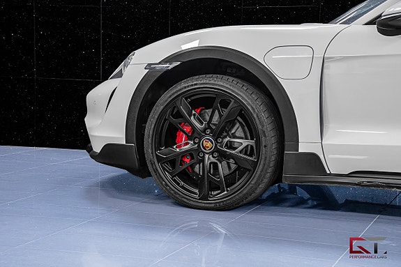 Porsche Taycan 4S 5 of 23