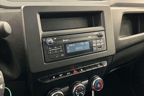 Renault Kangoo Express 16 of 22