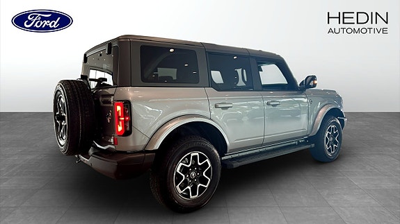 Ford Bronco 2 of 5