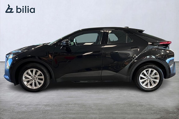 Toyota C-HR 3 of 5