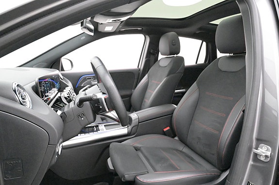 Mercedes-Benz GLA250 e 10 of 27