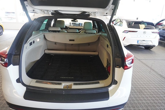 Opel Insignia Country Tourer 5 of 5