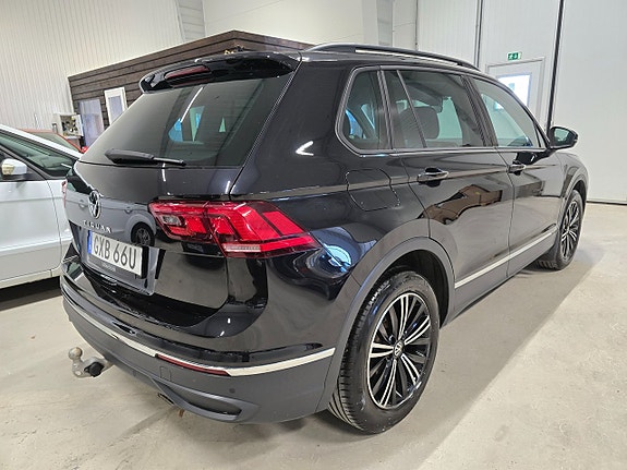 Volkswagen Tiguan 5 of 5