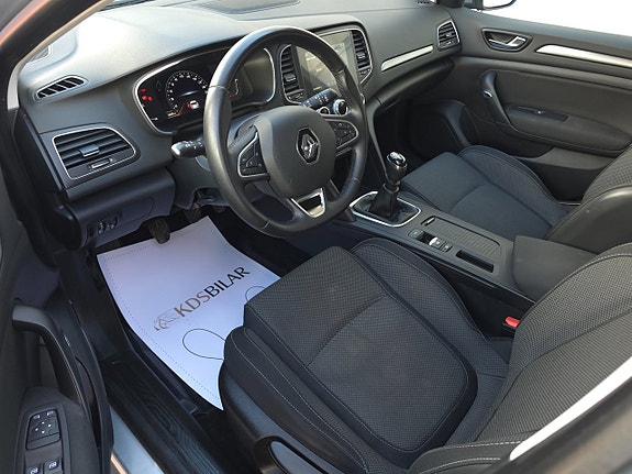 Renault Megane 9 of 11