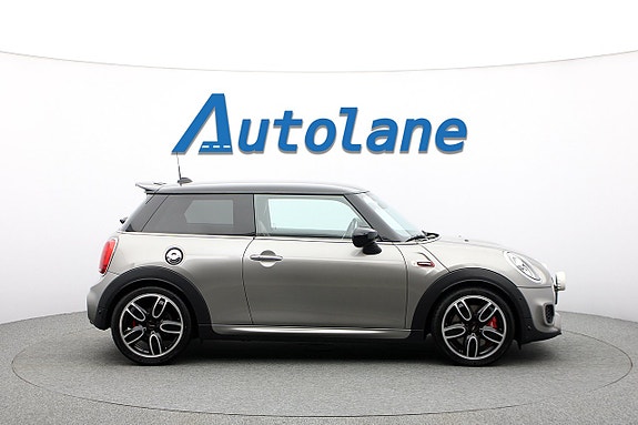 MINI John Cooper Works 4 of 5