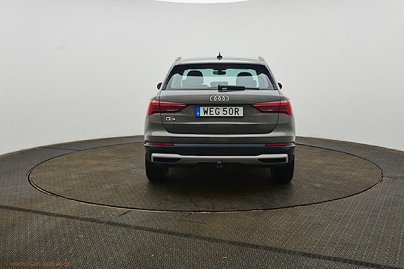 Audi Q3 5 of 5