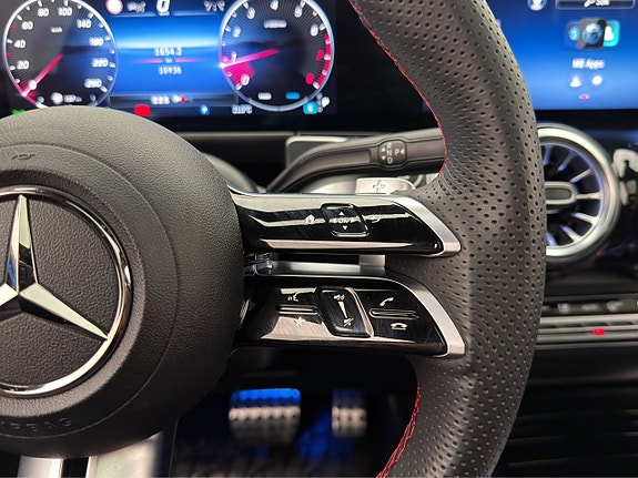 Mercedes-Benz GLB200 20 of 30