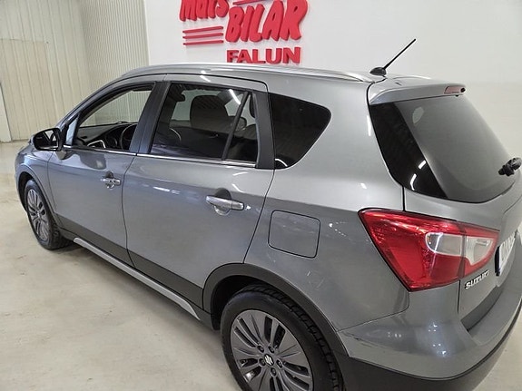 Suzuki SX4 9 of 10