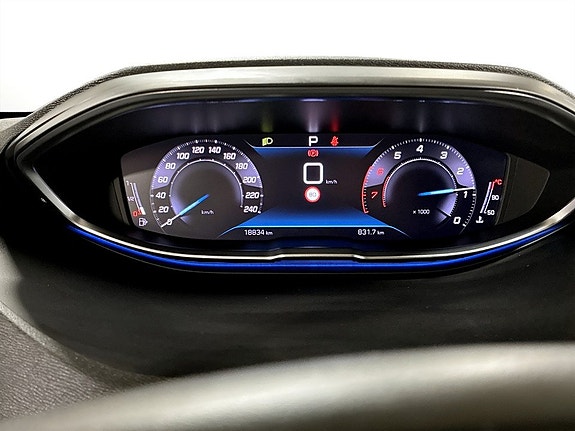 Peugeot 5008 8 of 19