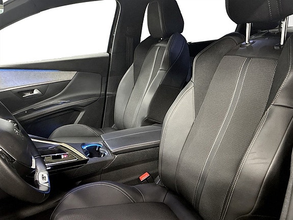 Peugeot 5008 5 of 5