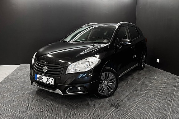 Suzuki S-Cross 3 of 5