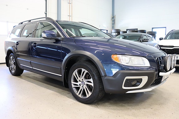 Volvo XC70 3 of 5