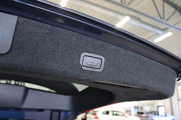 Volvo XC70 8 of 29