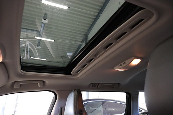 Volvo XC70 28 of 29