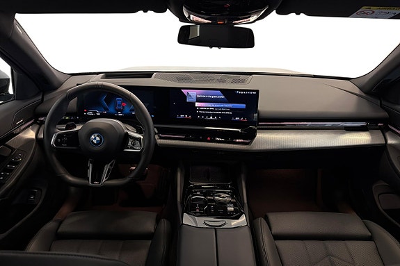 BMW 530e 11 of 24