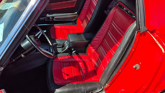 Chevrolet Corvette 8 of 16