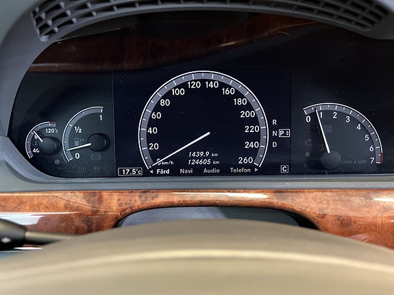 Mercedes-Benz S350 18 of 25