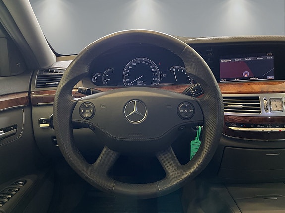 Mercedes-Benz S350 12 of 25