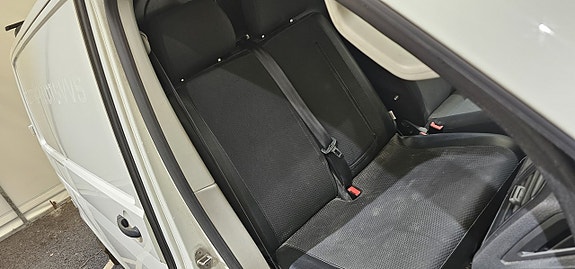 Volkswagen Transporter 8 of 14