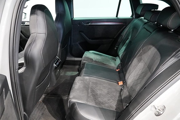 Skoda Superb 11 of 17