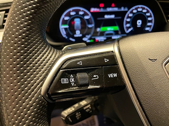 Audi e-tron 20 of 21