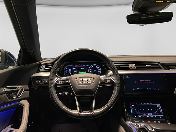 Audi e-tron 6 of 21