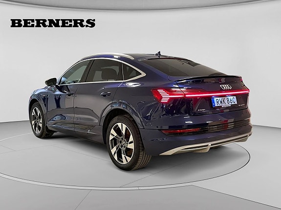 Audi e-tron 3 of 21