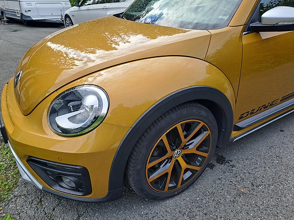 Volkswagen Beetle 4 of 5