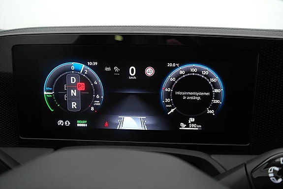 Volkswagen Passat 11 of 26