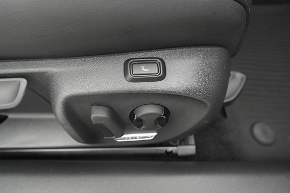 Volkswagen Passat 20 of 26