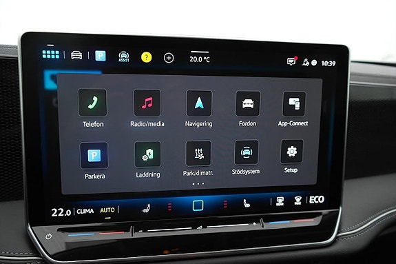 Volkswagen Passat 18 of 26