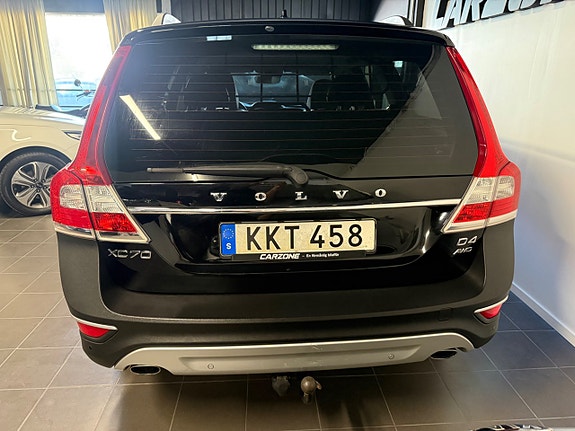 Volvo XC70 4 of 5