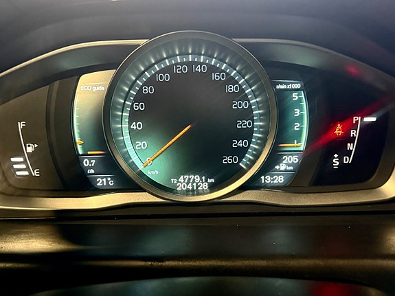 Volvo XC70 14 of 15