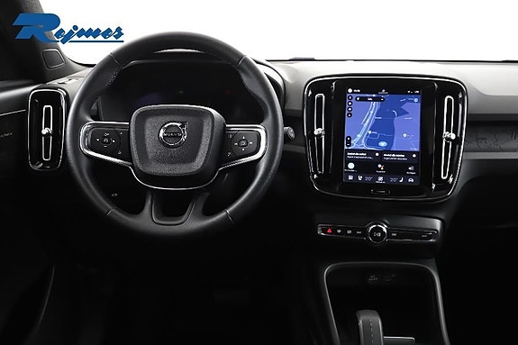 Volvo EX40 4 of 24