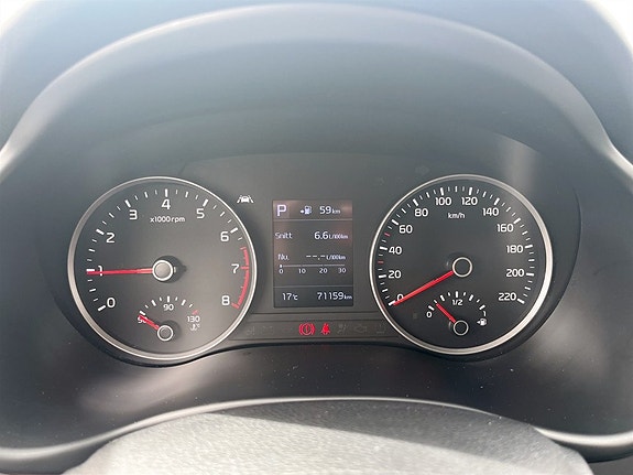 Kia Stonic 9 of 16