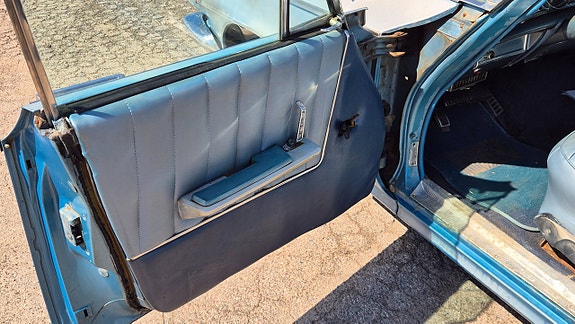 Chrysler Newport 7 of 16