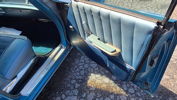 Chrysler Newport 13 of 16