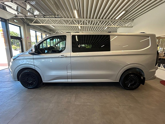 Ford Transit Custom 4 of 5