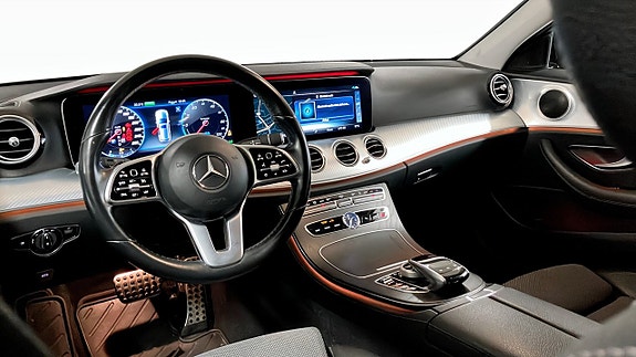 Mercedes-Benz E300 de 5 of 5