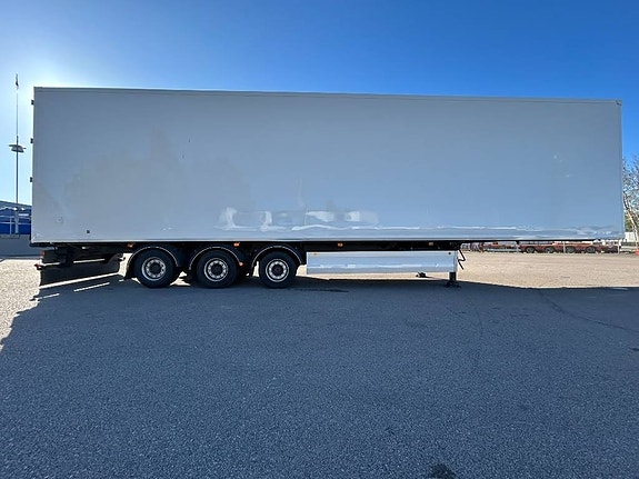 VAK Lättisolerad Skåptrailer öppningsbar sida DMC590 7 of 9