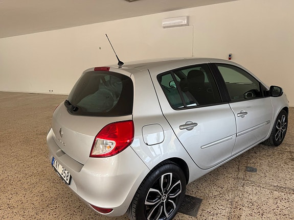 Renault Clio 3 of 5