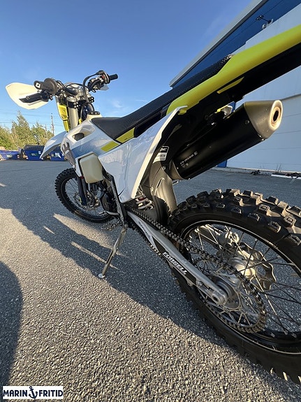 Husqvarna Fe 250 2 of 8