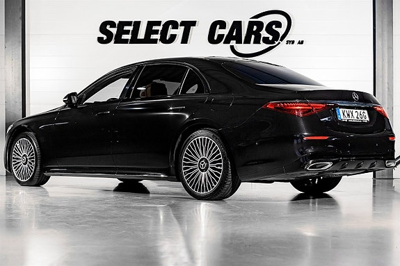Mercedes-Benz S580 e 4 of 5