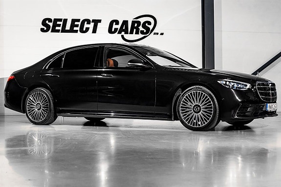 Mercedes-Benz S580 e 2 of 5